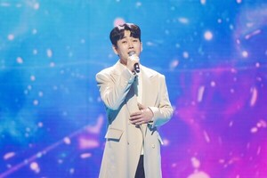 황영웅, '트롯스타' 9월 월간 1위… <b>김용빈</b>·<b>임영웅</b> 뒤이어