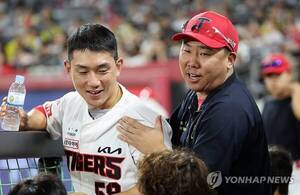 '최초 200안타' MVP 출신 <b>서건창</b>, KIA에서 <b>방출</b>… 은퇴 기로