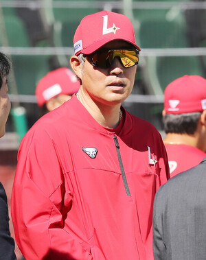 '삼성과 준PO 맞대결 성사'… <b>이숭용</b> SSG <b>감독</b> "랜더스 <b>야구</b>로 승부하겠...