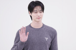 <b>변우석</b>, 눈호강 <b>비주얼</b>