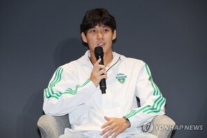 '은퇴' 얘기에 눈물보인 <b>전북</b> <b>최철순</b> "나에게 중요했던건 '가족'"