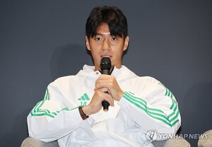 박진섭 MVP 후보할거라니 전진우 "<b>포옛 감독</b>님, 서운해요"