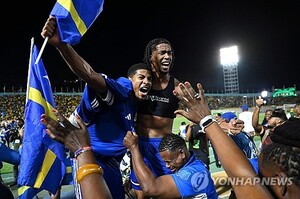 인구 '15만' 퀴라소-'갱단 활개' 아이티, 기적의 북중미 <b>월드컵 본선</b>행