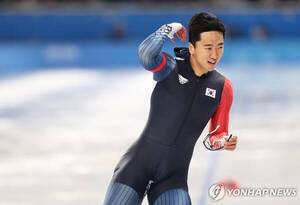 누구보다 빠르다… <b>김준호</b>, 500m <b>월드컵</b> 1차 레이스 金빛 질주