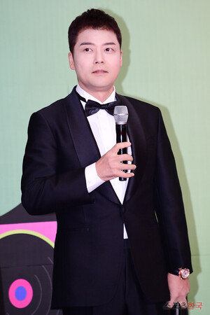 <b>전현무</b>, 전 연인 의식했나… "<b>동종업계 연애</b>? 모두가 다 알아"