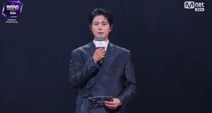 '2025 <b>마마</b> 어워즈' 박보검, <b>홍콩</b> 화재 <b>참사 애도</b>하며 '울컥'… "깊은 위...