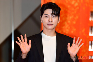 <b>이이경</b> 측, '<b>놀뭐</b>' <b>하차</b> 루머에 "유재석 의견인지 되물은 사실 없다"[전...