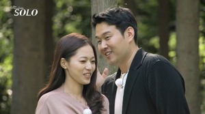 '<b>나는 솔로</b>' <b>18기 영수</b>・<b>영숙</b> 결혼한다…"예쁘게 잘살겠습니다" 원앙케...
