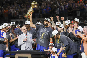 <b>뉴욕 닉스</b>, 샌안토니오 꺾고 53년만에 <b>NBA 우승</b>