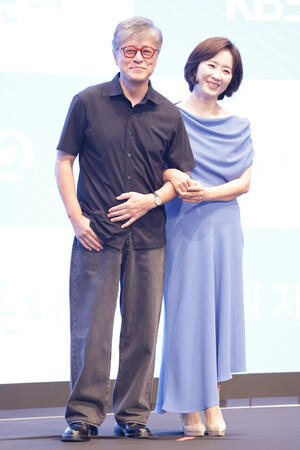 권해효·윤유선, 다정함 가득