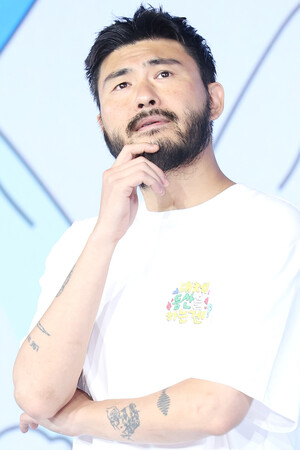 카더가든 '<b>대체 등산을 왜 하는 건데</b>?'
