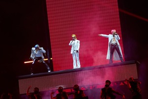 "K-팝 레전드의 갓벽한 귀환"… <b>빅뱅</b>, <b>20주년</b> 월드투어로 새역사 쓴다[스...