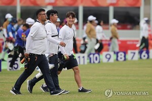 '대충격' <b>김제덕</b> <b>16강 탈락</b>…세계랭킹 77위에 무너졌다[AG <b>양궁</b>]