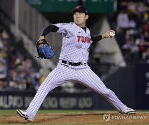 손주영, 준PO도 못나오나…<b>염경엽 감독</b> "목 6·7번 추간판 탈출증, 경과...